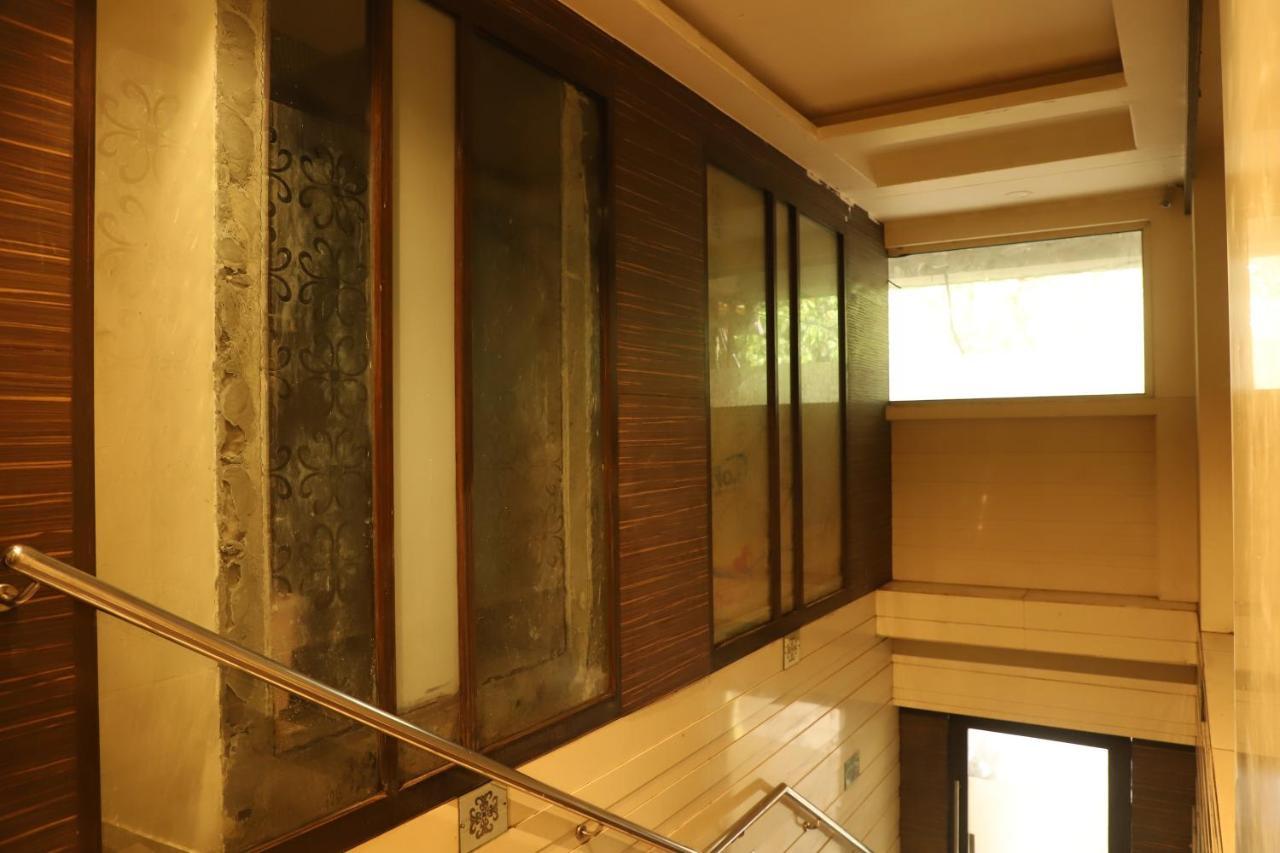 Hotel Sai Pritam Mumbai Dış mekan fotoğraf